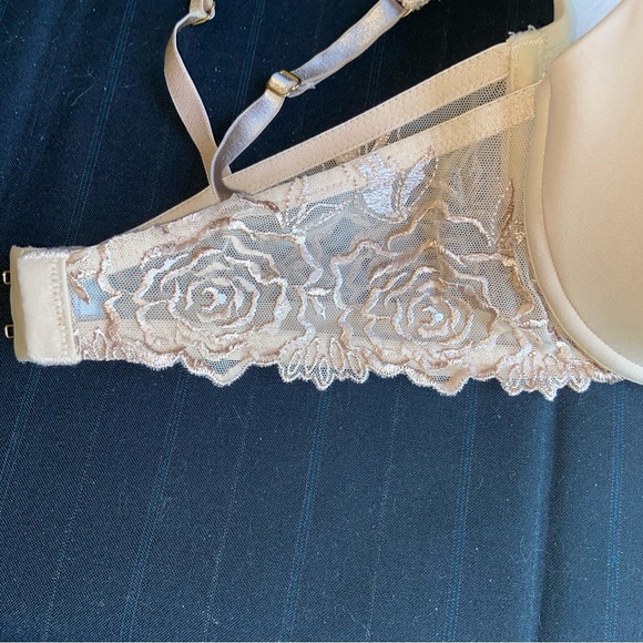 Wacoal Luxe A Rose is a Rose beige contour bra 32D #55362 lightly lined - Picture 4 of 6